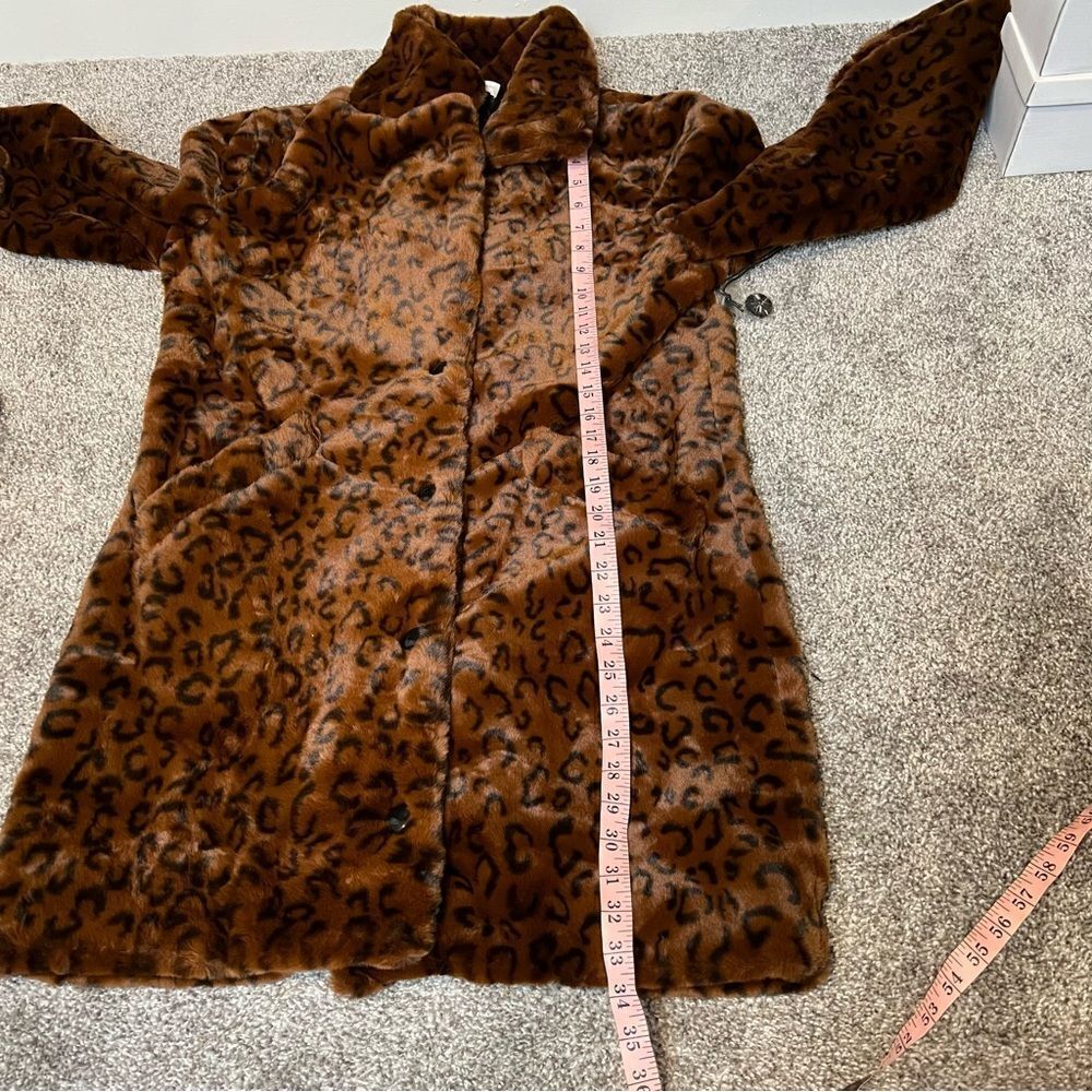 Revolve, Privacy Please Addison Coat in Leopard - Picture 13 of 13